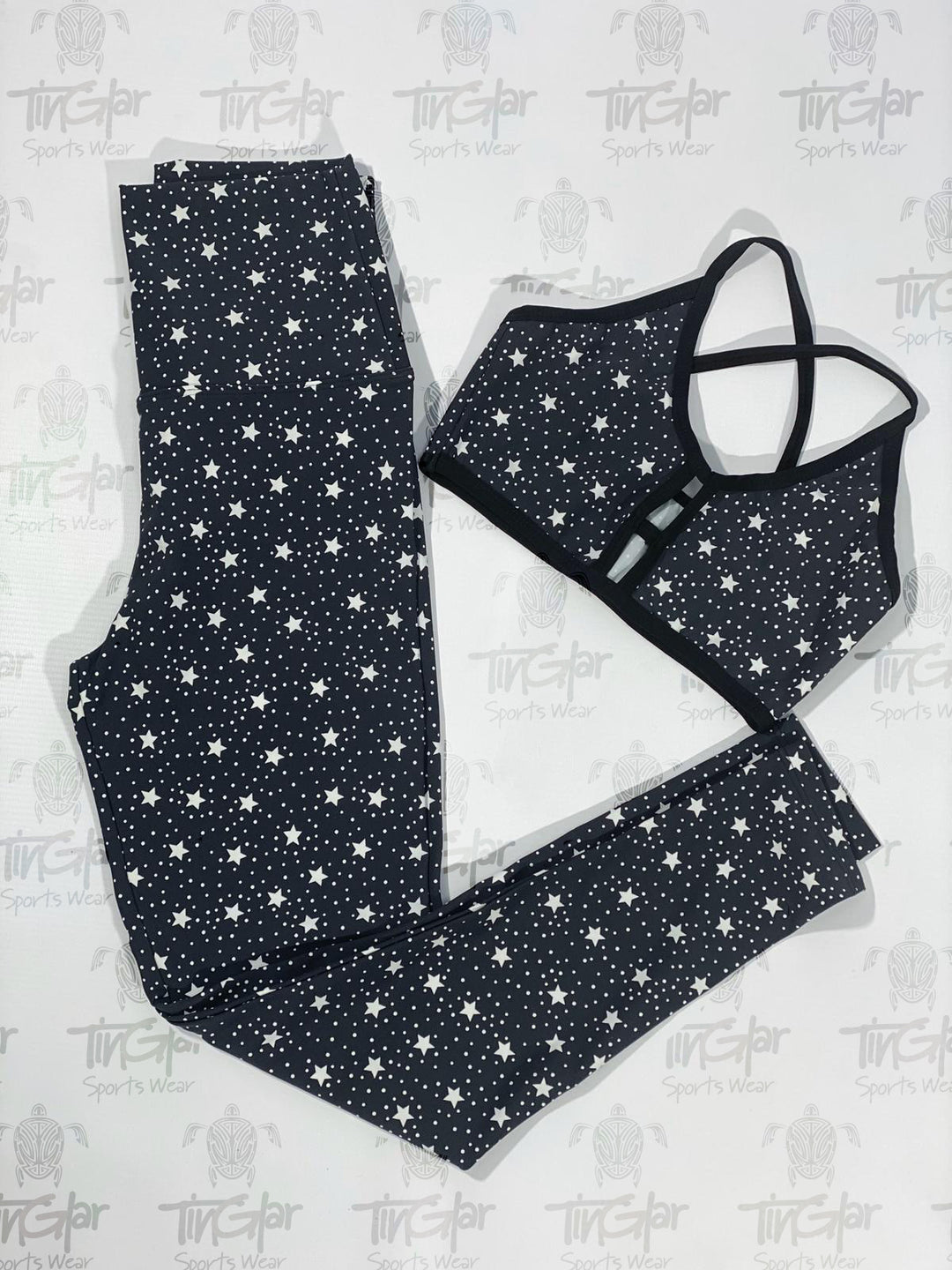 negro-estrellas-yoga.jpg